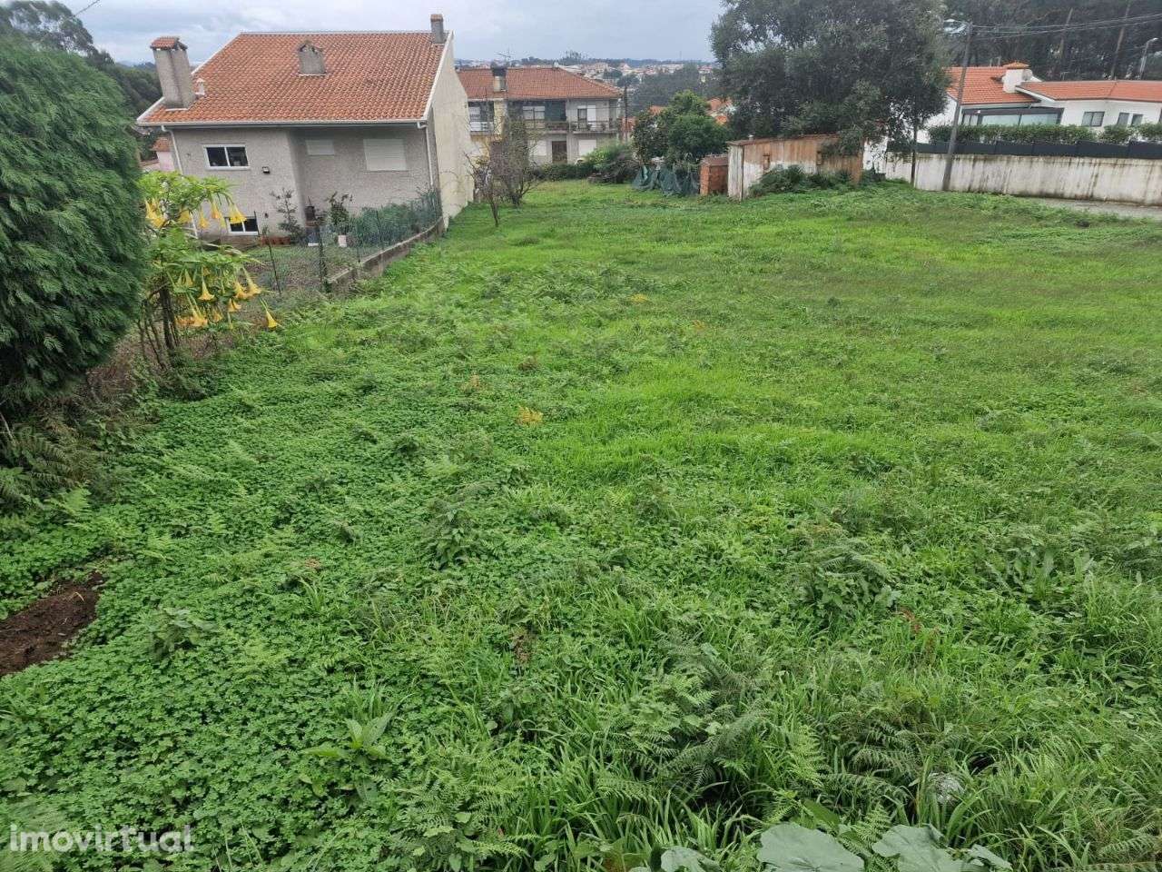 Fantastico Terreno Urbano com 820 m2 - Grande imagem: 2/8