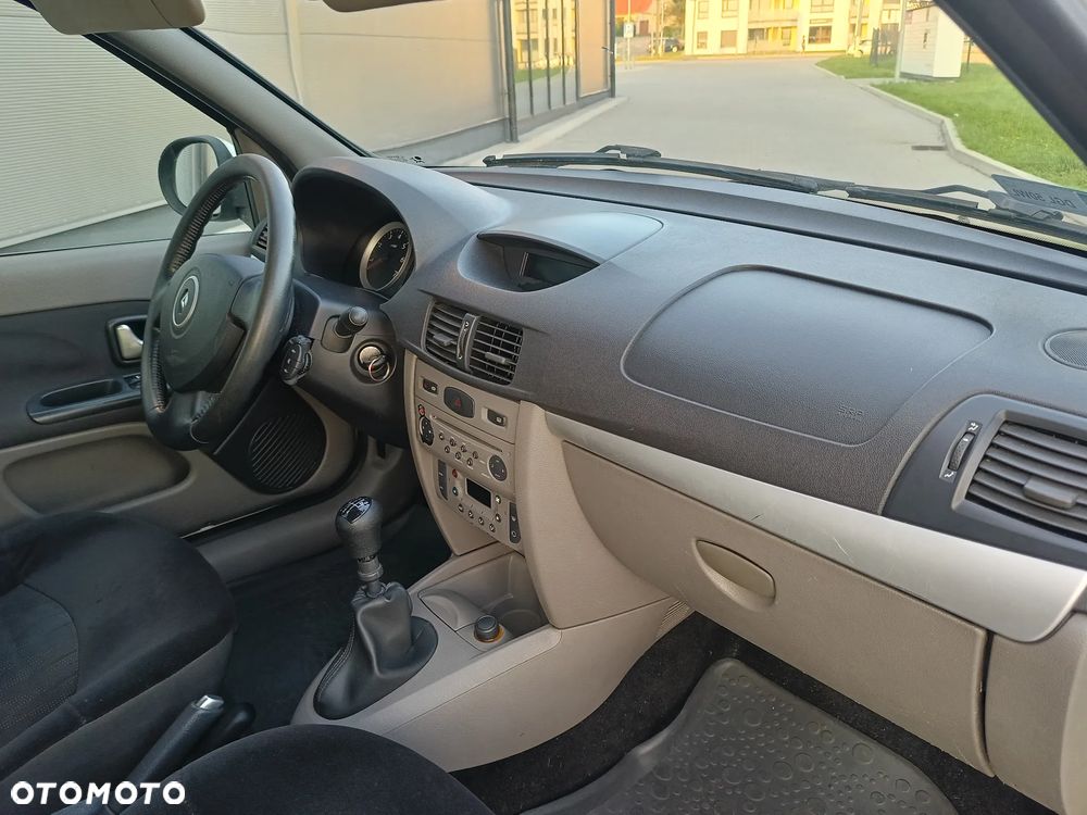 Renault Thalia 1.4 16V All Inclusive - 10