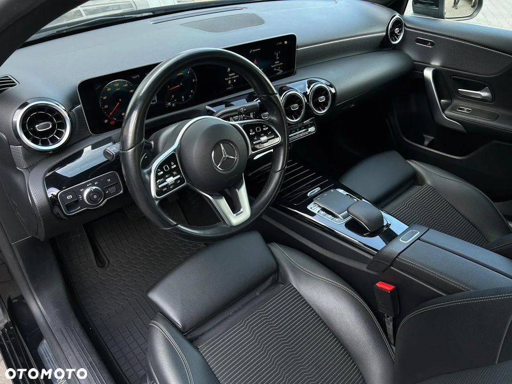 Mercedes-Benz Klasa A 220 d 4-Matic 8G-DCT - 5