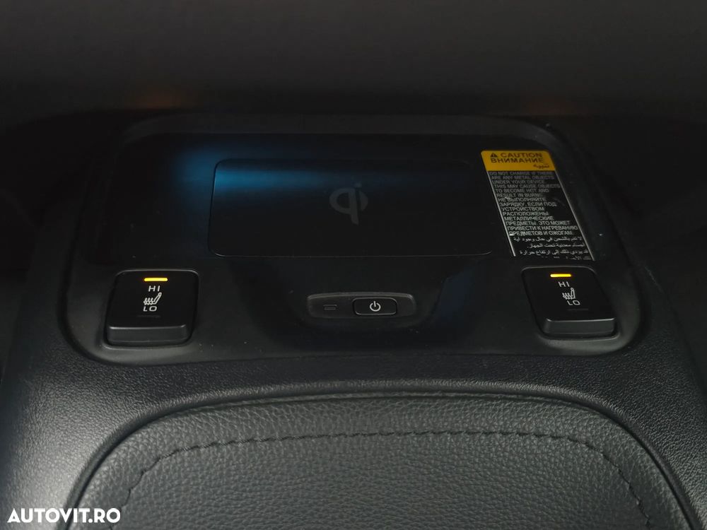 Toyota Corolla Sedan 1.8 HSD Exclusive - 12