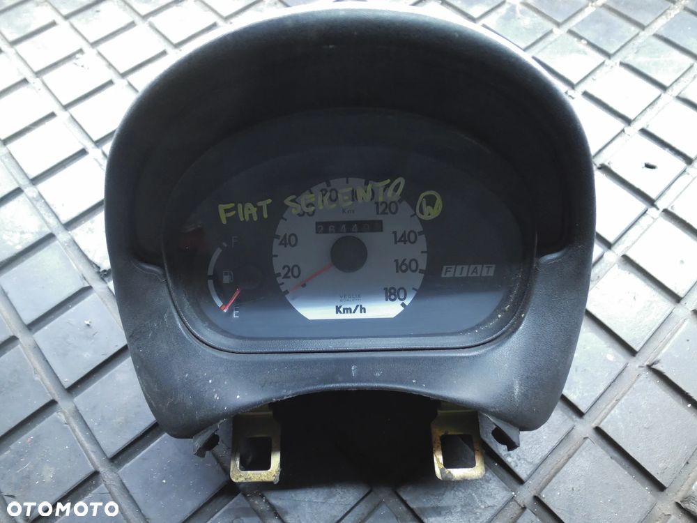 FIAT SEICENTO LICZNIK ZEGARY PRĘDKOŚCIOMIERZ 264TYS - 1