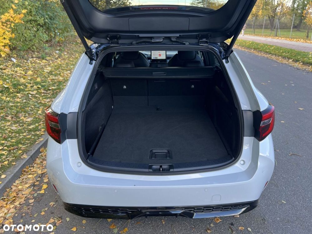 Toyota Corolla - 13