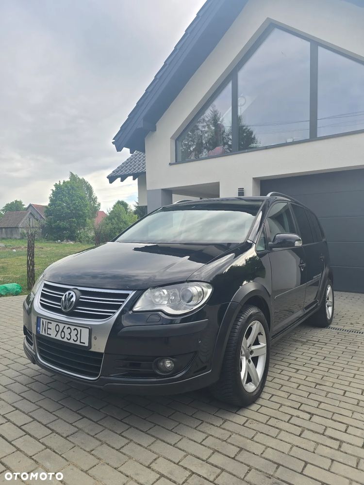 Volkswagen Touran 2.0 TDI DPF DSG Cross - 4