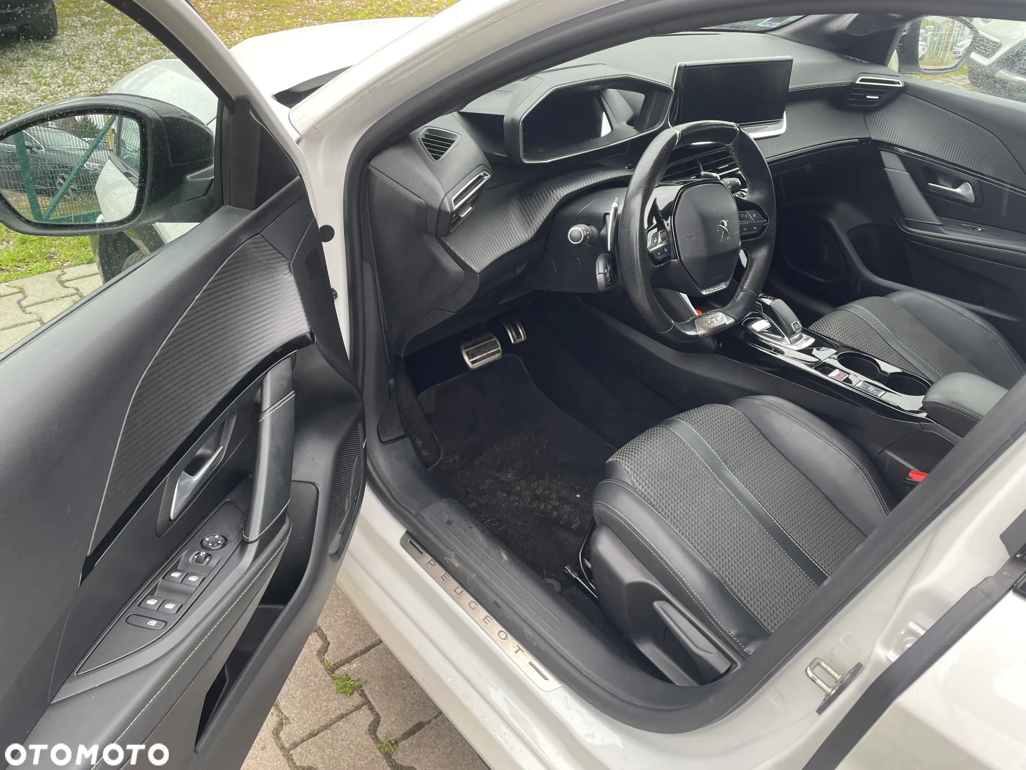 Peugeot 208 1.2 PureTech GT Line S&S EAT8 - 7