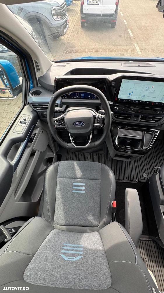 Ford Tourneo Custom Bus 320 2.0 EcoBlue 170 CP L2H1 Active Aut. - 8