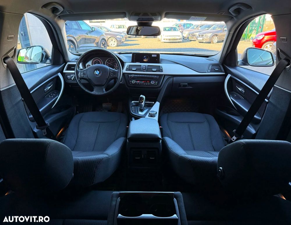 BMW Seria 3 320d Aut. - 22