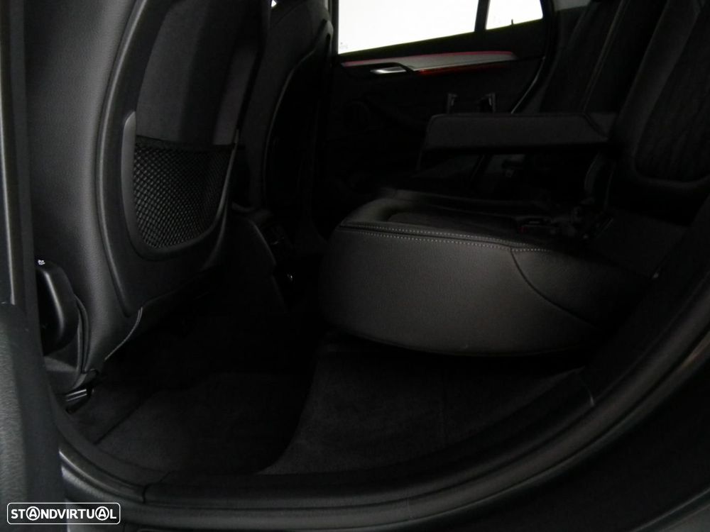 BMW X1 16 d sDrive xLine - 12