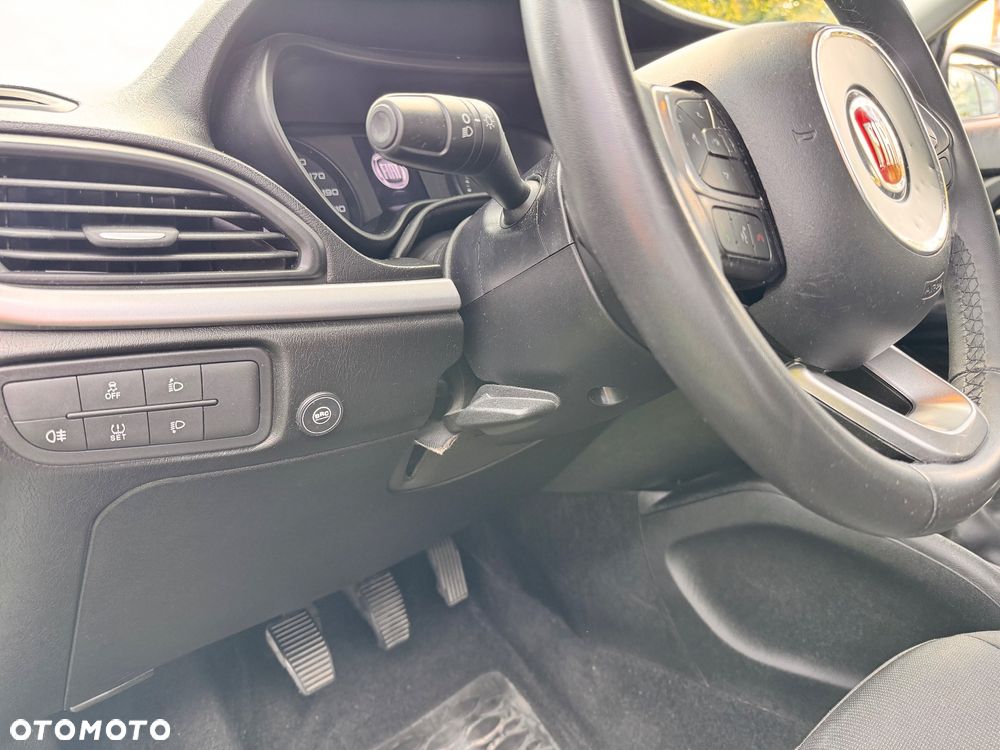 Fiat Tipo 1.4 16v Easy - 10