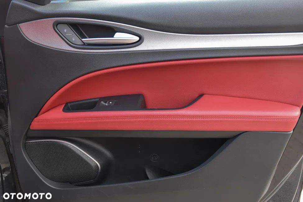 Alfa Romeo Stelvio 2.0 Turbo Veloce TI Q4 - 23