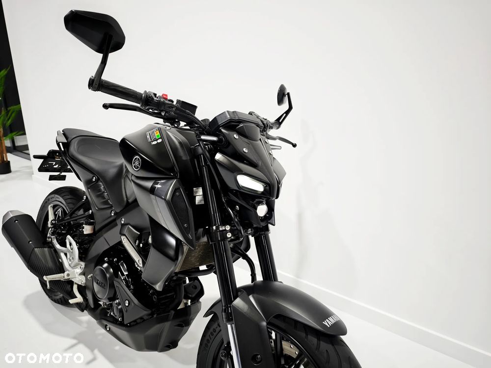 Yamaha MT - 8