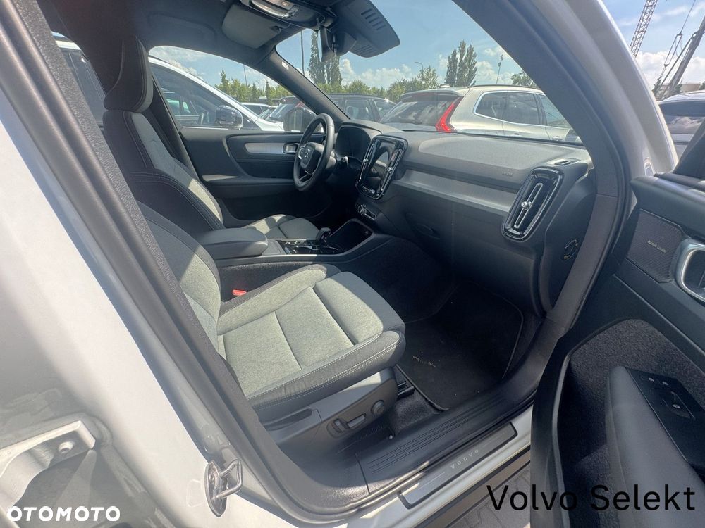 Volvo XC 40 - 30
