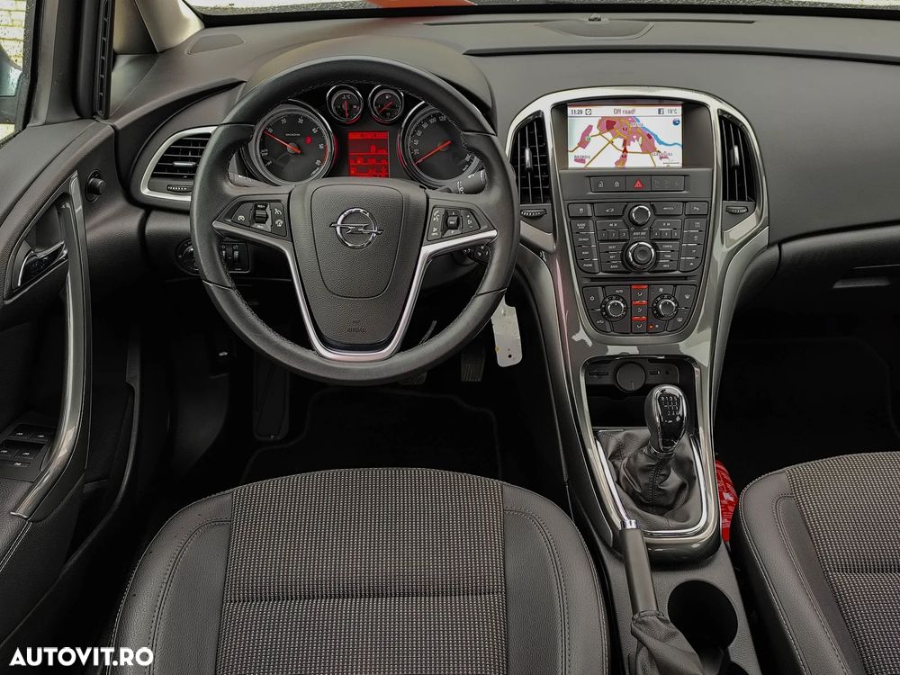 Opel Astra 1.7 CDTI DPF ecoFLEX Start/Stop Innovation - 19