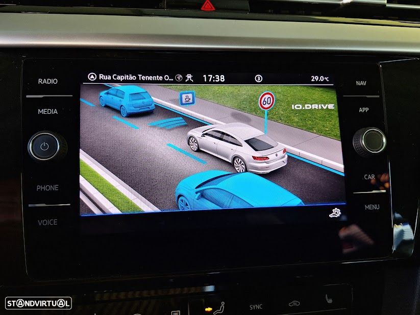 VW Arteon 2.0 TDI Elegance DSG - 26