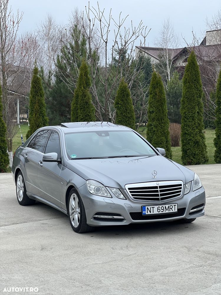 Mercedes-Benz E 220 CDI DPF BlueEFFICIENCY 7G-TRONIC Avantgarde - 1