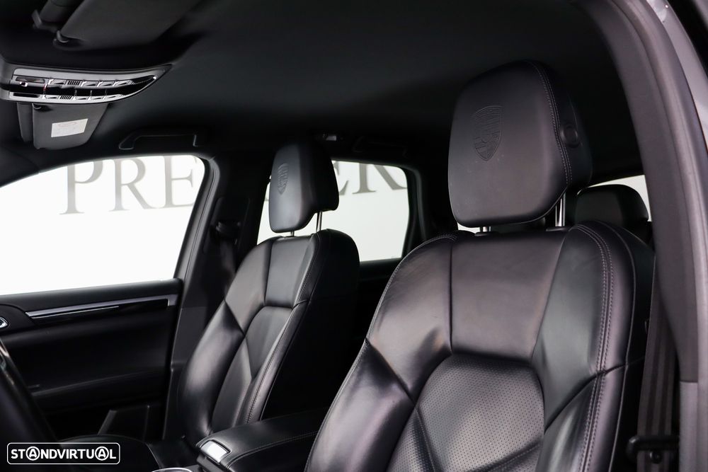 Porsche Cayenne - 10