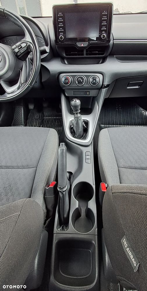 Toyota Yaris 1.5 Comfort - 24