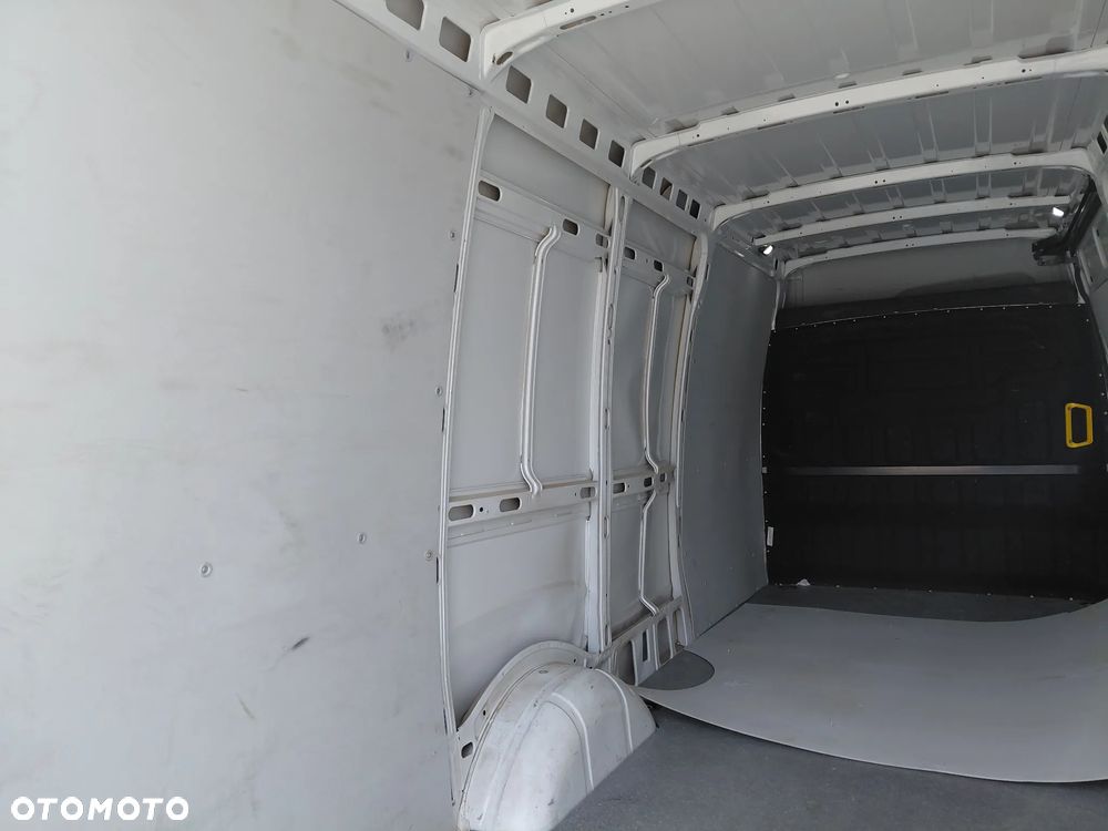 Iveco DAILY 35-140 * MAXI *AUTOMAT* GWARANCJA 05/2027 * - 16