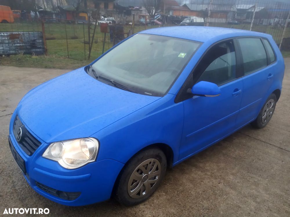 Volkswagen Polo - 2