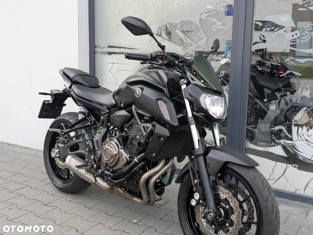 Yamaha MT - 2