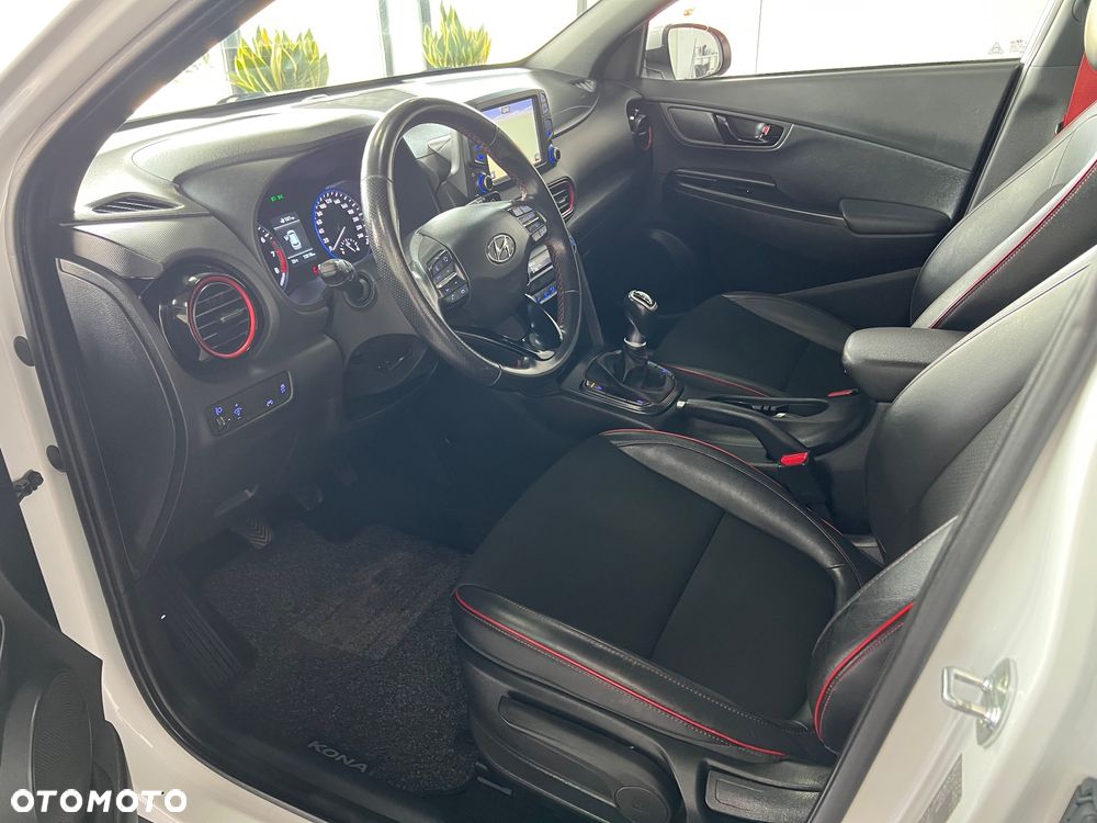 Hyundai Kona - 10