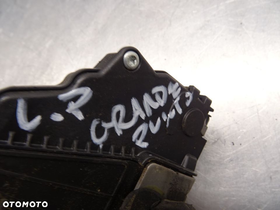 FIAT GRANDE PUNTO HB 5D 05-09 1.3JTD ZAMEK DRZWI PRAWY PRZÓD - 2