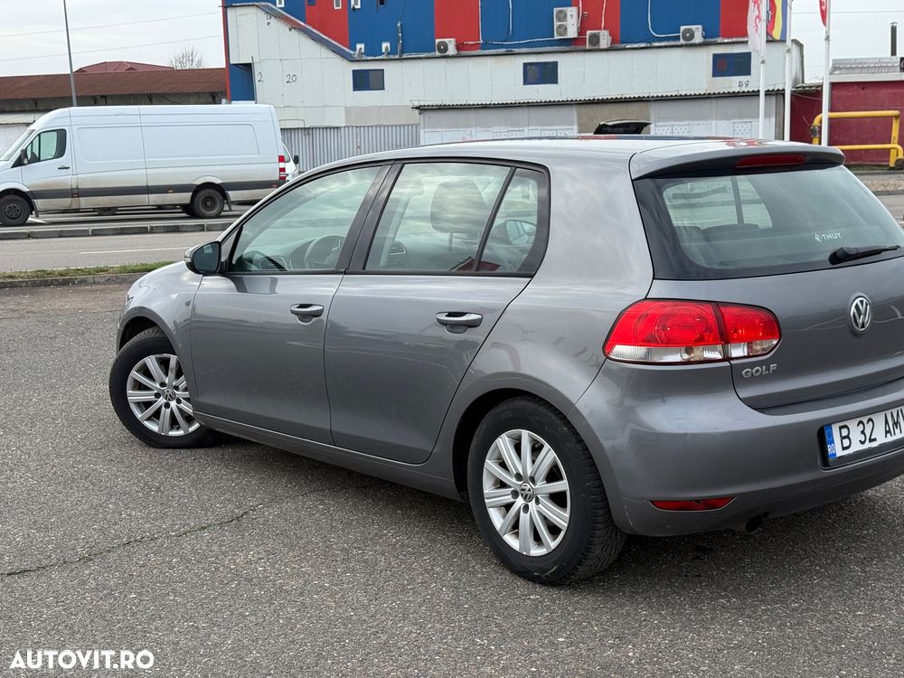 Volkswagen Golf 1.6 TDI DPF BlueMotion Technology Comfortline - 7