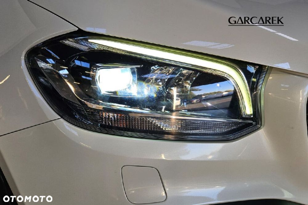 Mercedes-Benz Klasa X - 9