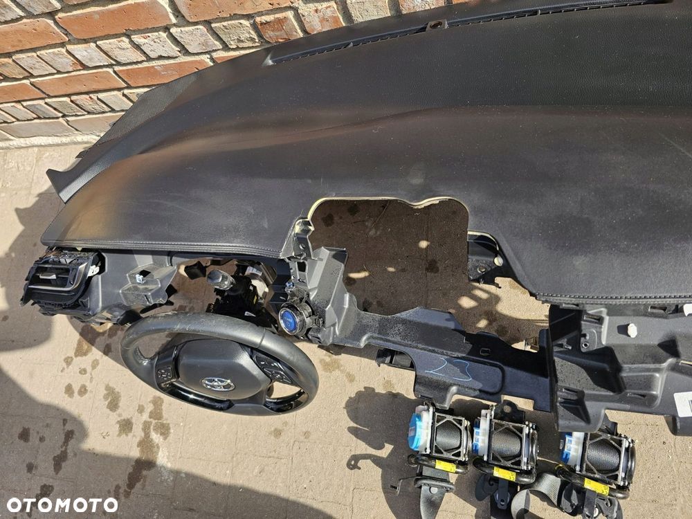 konsola airbag pasy komplet toyota chr i lift 2022 rok - 2