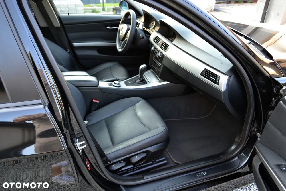 BMW Seria 3 320d DPF - 8