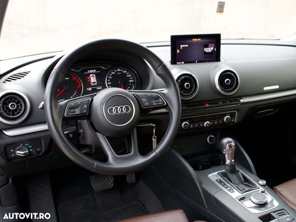 Audi A3 1.6 TDI S tronic Sport - 7
