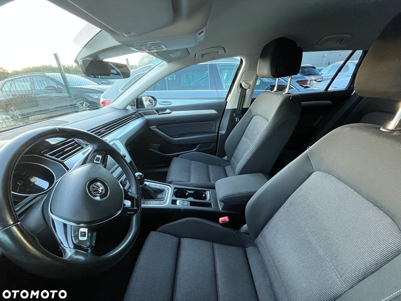 Volkswagen Passat 1.8 TSI BMT Comfortline - 2