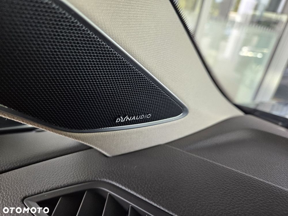 Volkswagen Touareg - 25