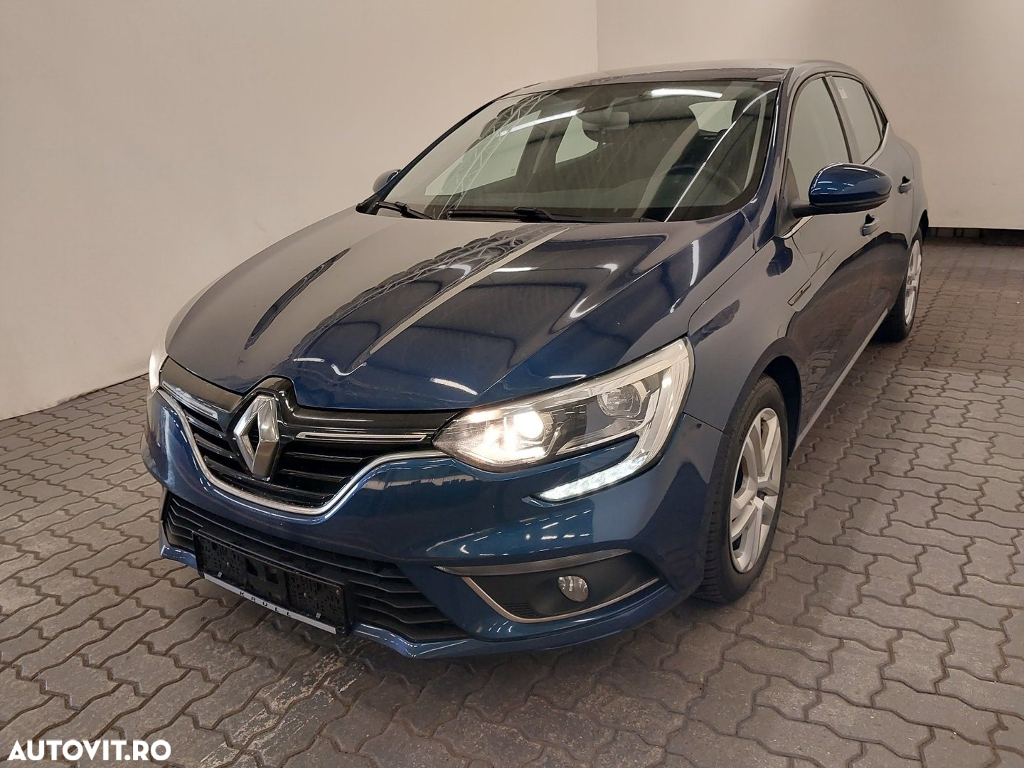 Renault Megane ENERGY dCi 110 EXPERIENCE - 3
