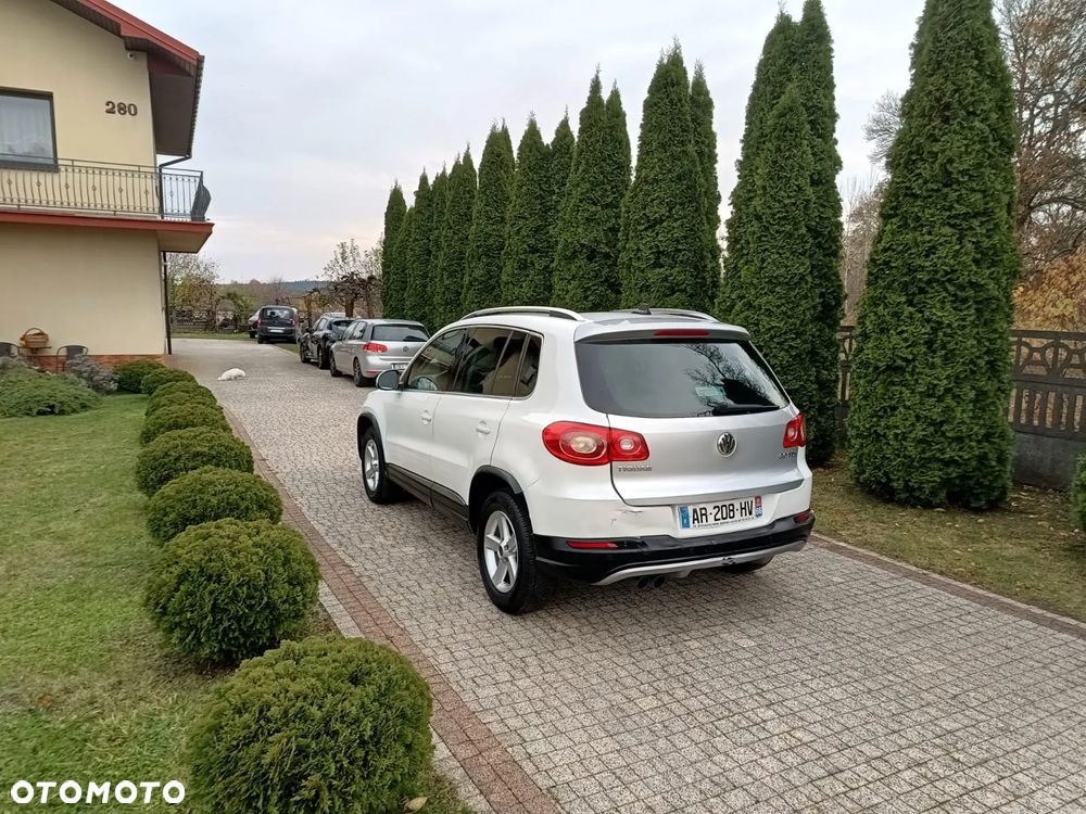 Volkswagen Tiguan ver-2-0-tdi-4mot-perfectline-r--style-dsg - 8