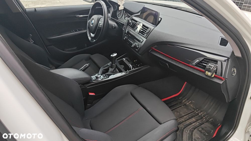 BMW Seria 1 114i Sport Line - 30