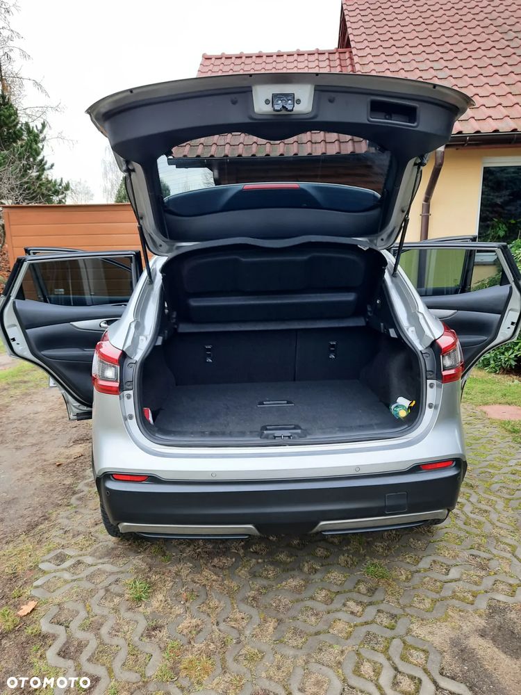 Nissan Qashqai 1.3 DIG-T N-CONNECTA - 20