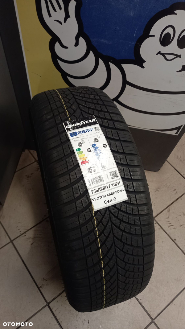 Nowe Opony Wielosezonowe Goodyear Vector 4S Gen-3 235/60/R17 102H