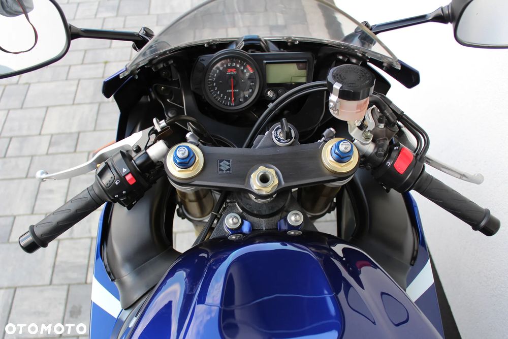 Suzuki GSX-R - 23