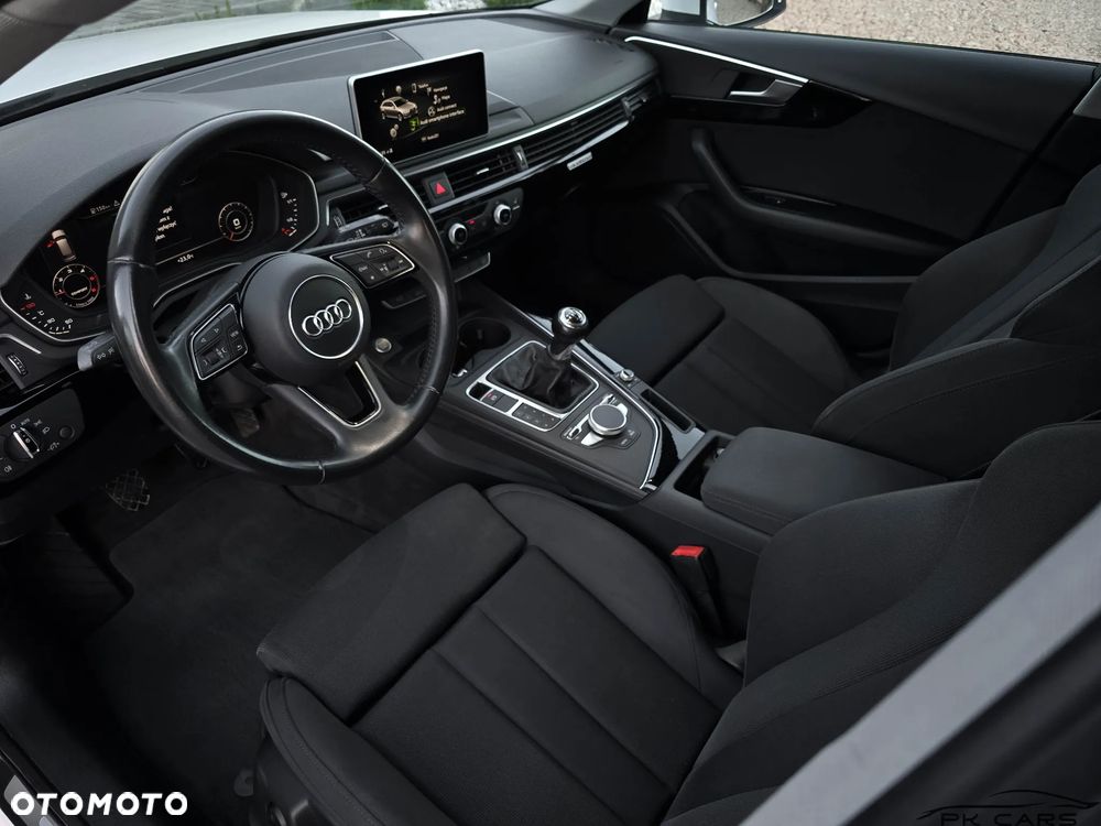 Audi A4 Avant 2.0 TDI quattro sport - 33
