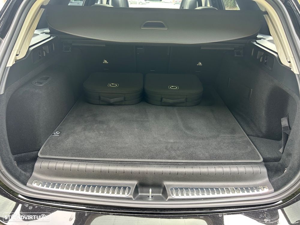 Mercedes-Benz C 300 e T 9G-TRONIC AMG Line - 25