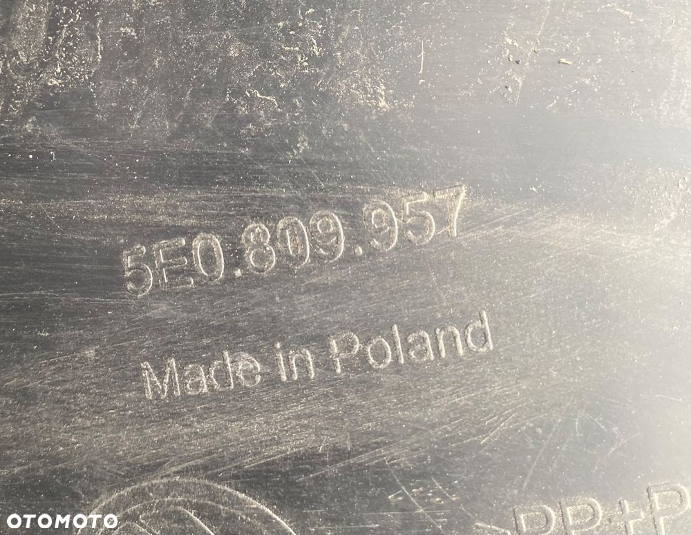 SKODA OCTAVIA 3 III 5E0 ŁADNE ORYGINALNE NADKOLE PRZEDNIE LEWE LEWY PRZÓD   lift Wwa - 6