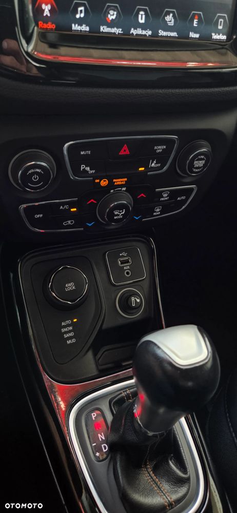 Jeep Compass - 26