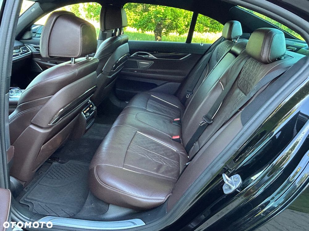 BMW Seria 7 740d xDrive - 19