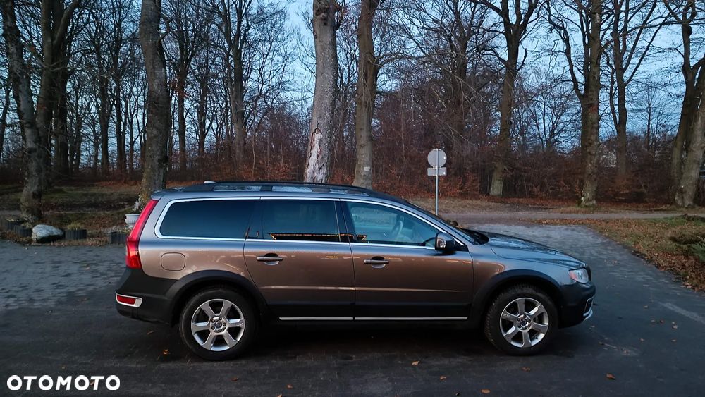 Volvo XC 70 D5 AWD Summum - 18