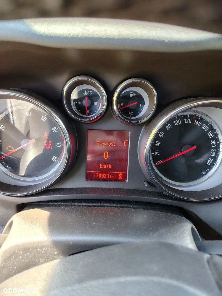 Opel Zafira - 29