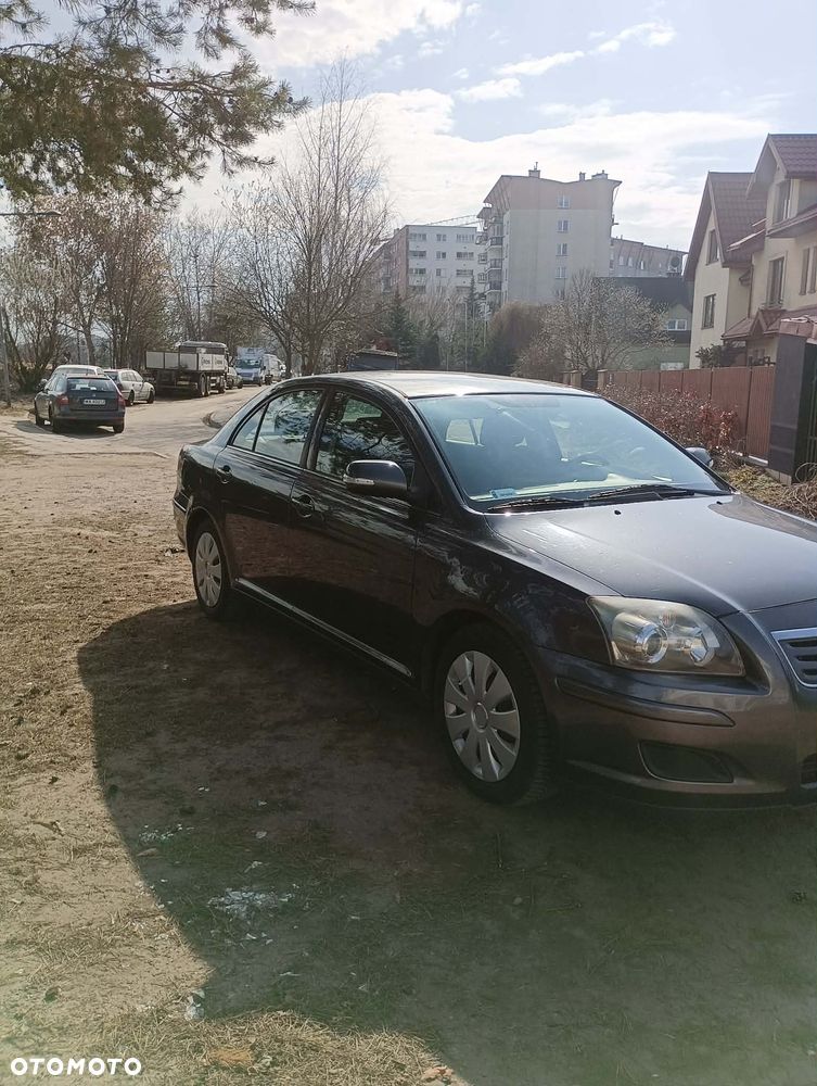 Toyota Avensis 2.0 D-4D Sol - 8