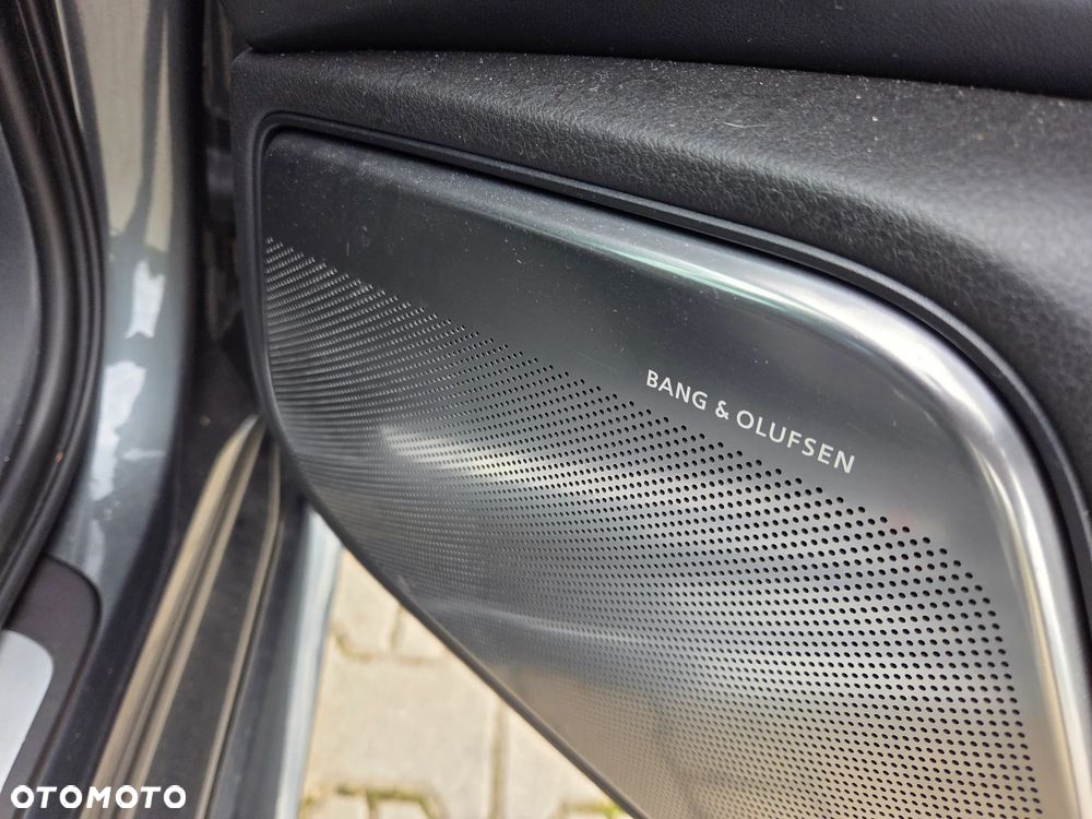 Audi RS6 Standard - 12