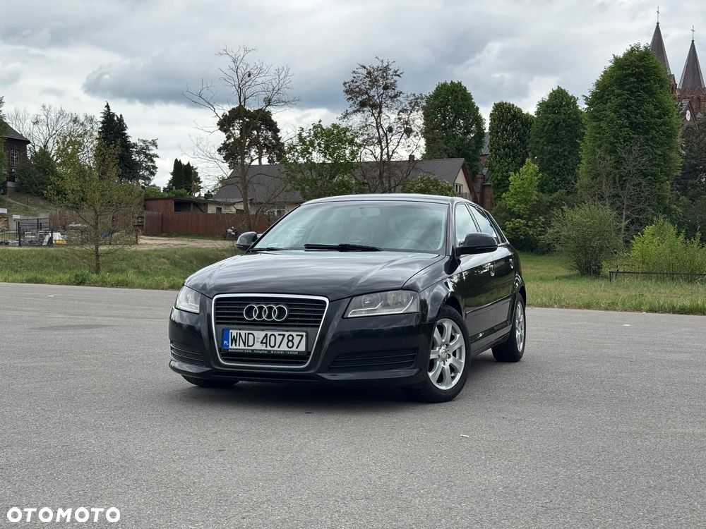 Audi A3 Sportback - 1