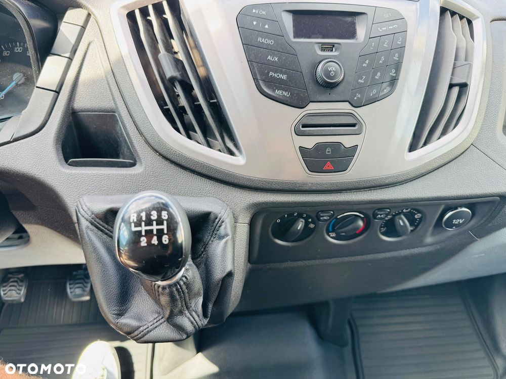 Ford Transit - 10