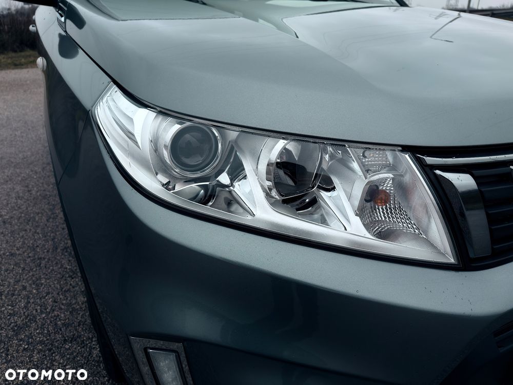 Suzuki Vitara 1.0 Boosterjet Premium 4WD - 21